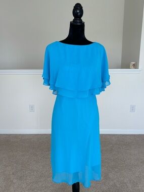 Tahari Arthur S Levine Blue Chiffon Cape Dress Size 2-4 Elegant Cocktail